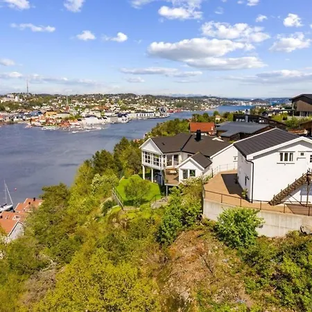 Leilighet med fantastisk utsikt - gratis parkering Arendal Eksteriør bilde