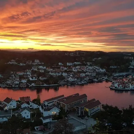 Leilighet med fantastisk utsikt - gratis parkering Arendal Eksteriør bilde