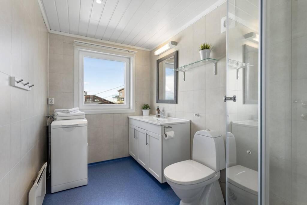 With Amazing Views - Free Parking Apartment *